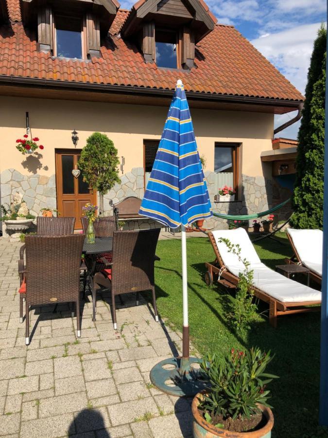 Privat Migac Daire Vrbov Dış mekan fotoğraf