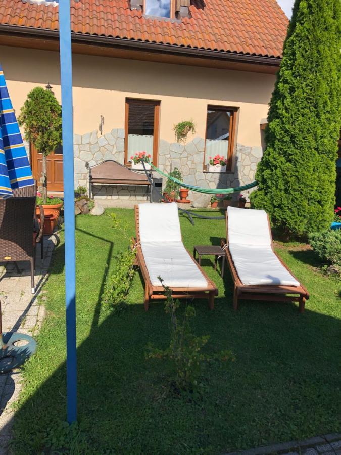 Privat Migac Daire Vrbov Dış mekan fotoğraf
